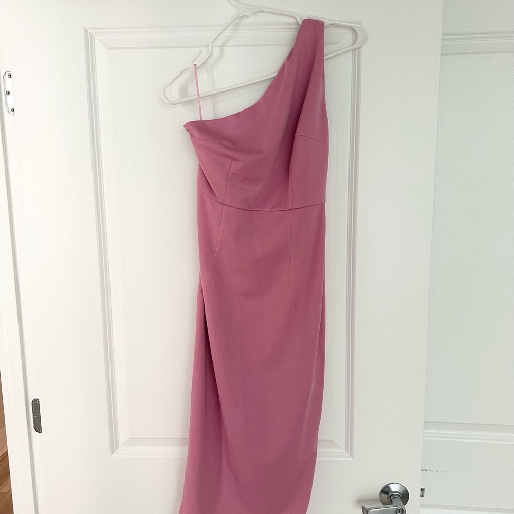 Elegant Pink One-Shoulder Dress